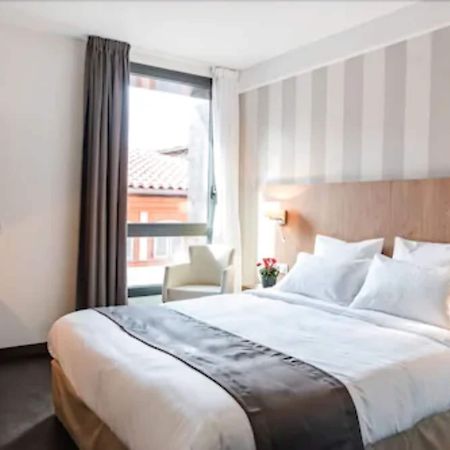 Hotel Le Pere Leon Toulouse Phòng bức ảnh