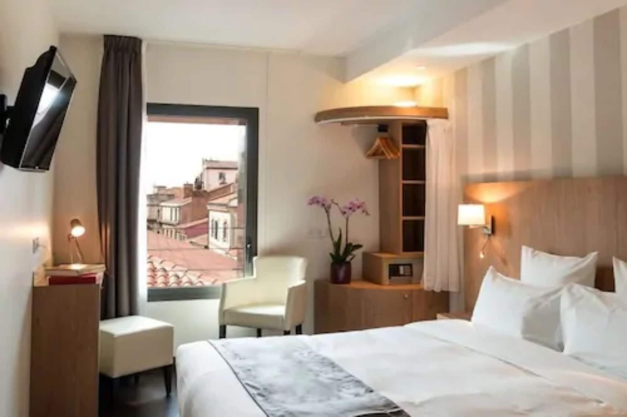 Hotel Le Pere Leon Toulouse Phòng bức ảnh